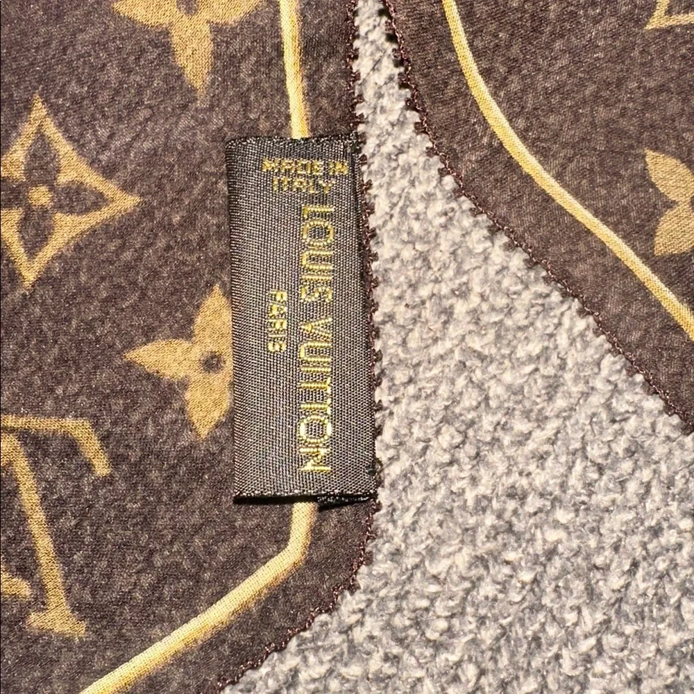 Louis Vuitton Brown & Tan Monogram Leopard Silk Scarf Wrap - Picture 3 of 8